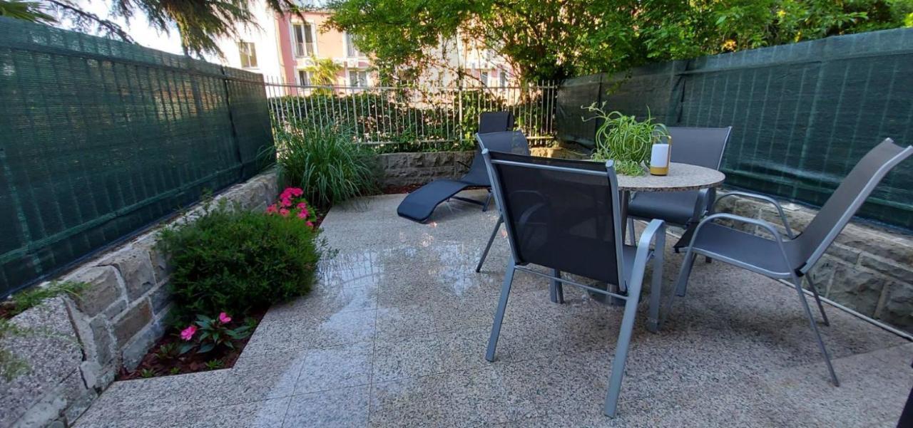 Apartma Zusterna Za Bazenom Koper Exterior photo